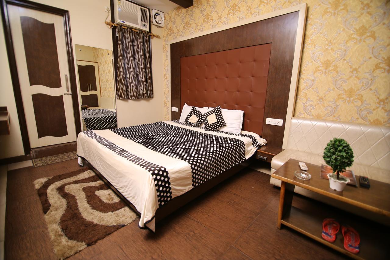 Hotel Pappan Plaza Palwal Ngoại thất bức ảnh