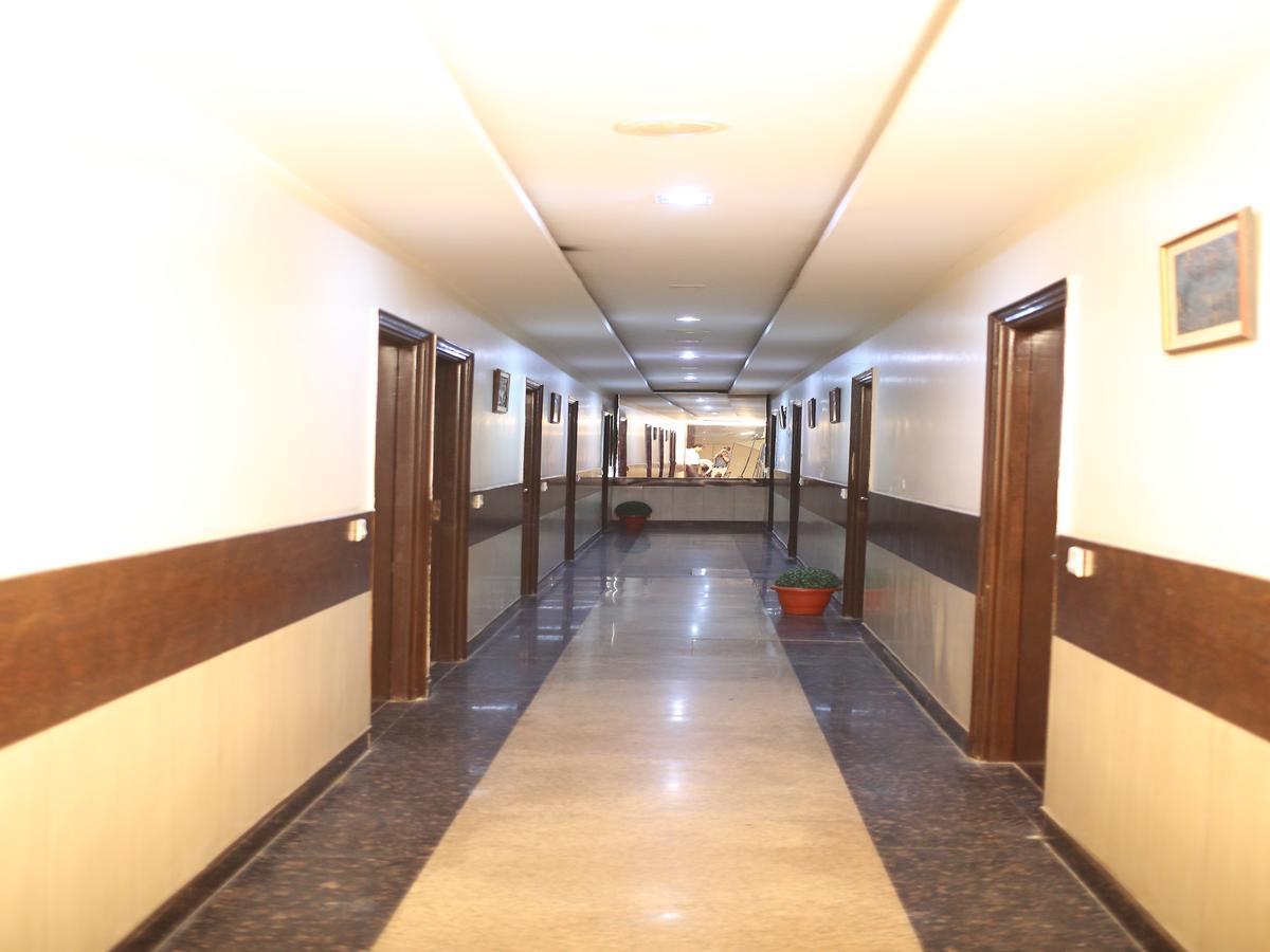 Hotel Pappan Plaza Palwal Ngoại thất bức ảnh